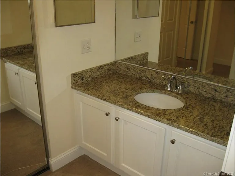 20 E Pembroke Rd #71 — Photo 8