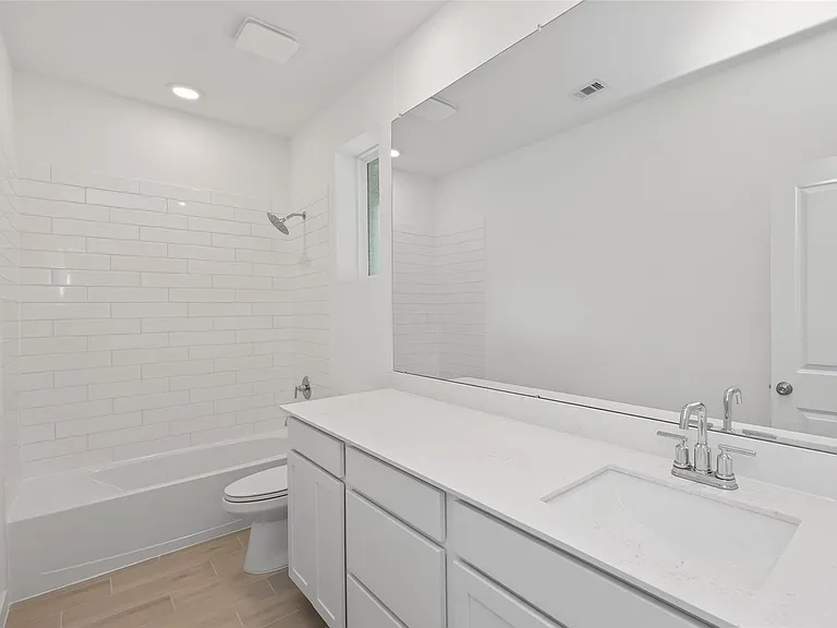 13071 Pine Trace St — Photo 22