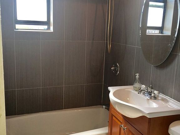 4th image of 14943 35th Ave APT 5G
