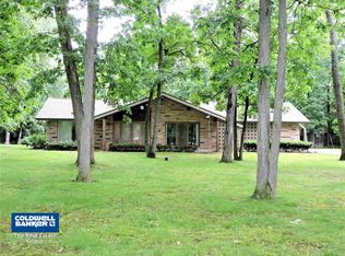 2858 Manor Dr, Oshkosh, WI 54904