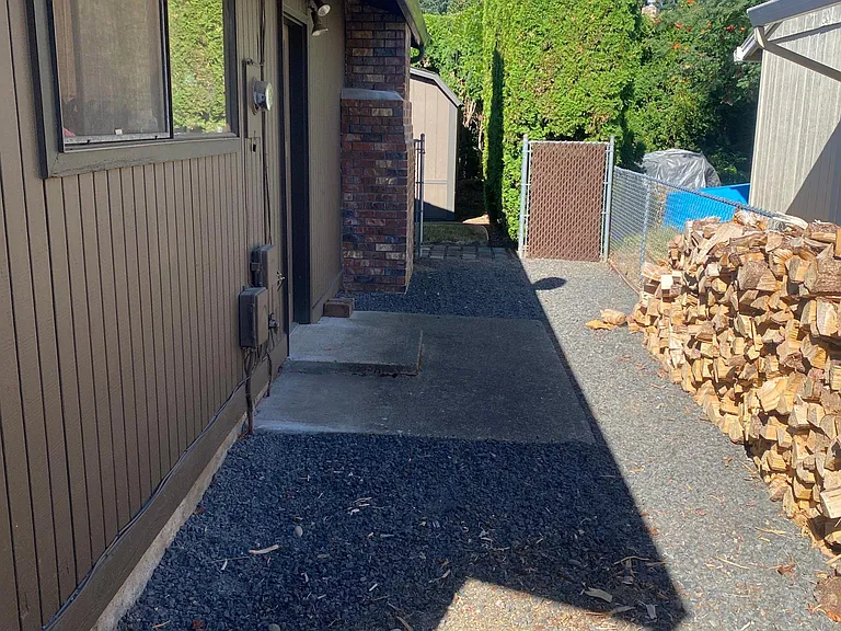 12912 NE 7th Ave — Photo 3
