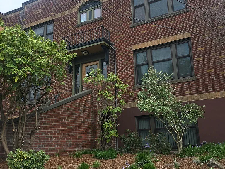 4212 Phinney Ave N #2 — Photo 3