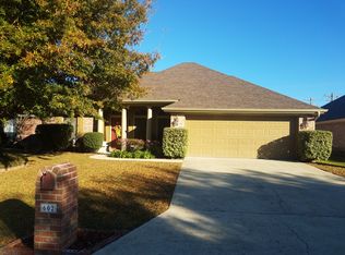 602 Pear Tree Cir, Broussard, LA 70518