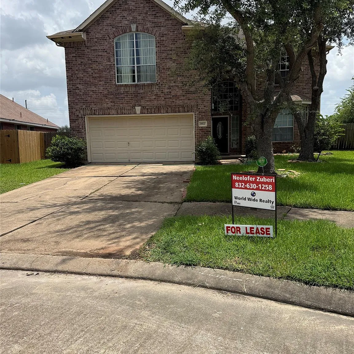 4 bed, 3.0 bath, 2600 sqft, $2,499 — Photo 1