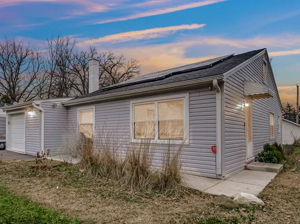 27605 N Beech St, Island Lake, IL 60042