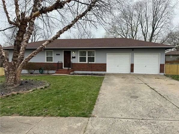 3820 S Adams Ave, Independence, MO 64055