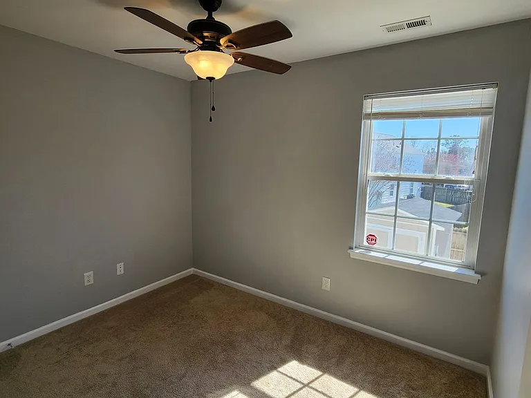 2826 Bombay Dr — Photo 14