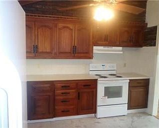 5th image of 6703 NW 72nd St