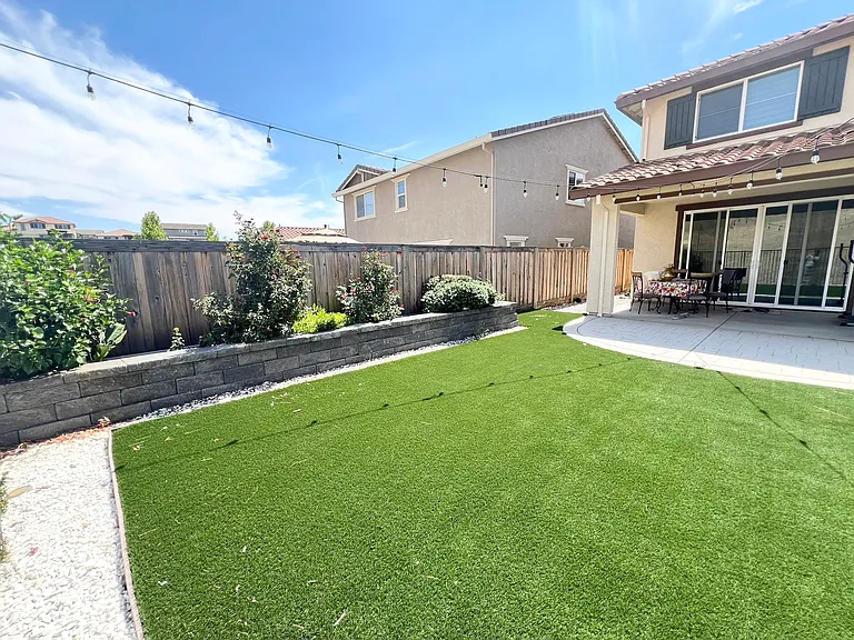 3346 Jackrabbit Ct — Photo 6