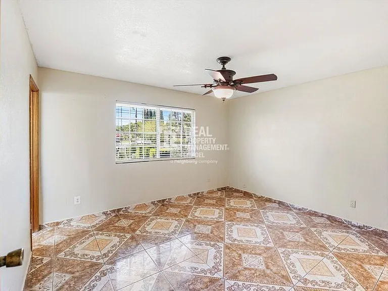 16653 Mallory Dr — Photo 18
