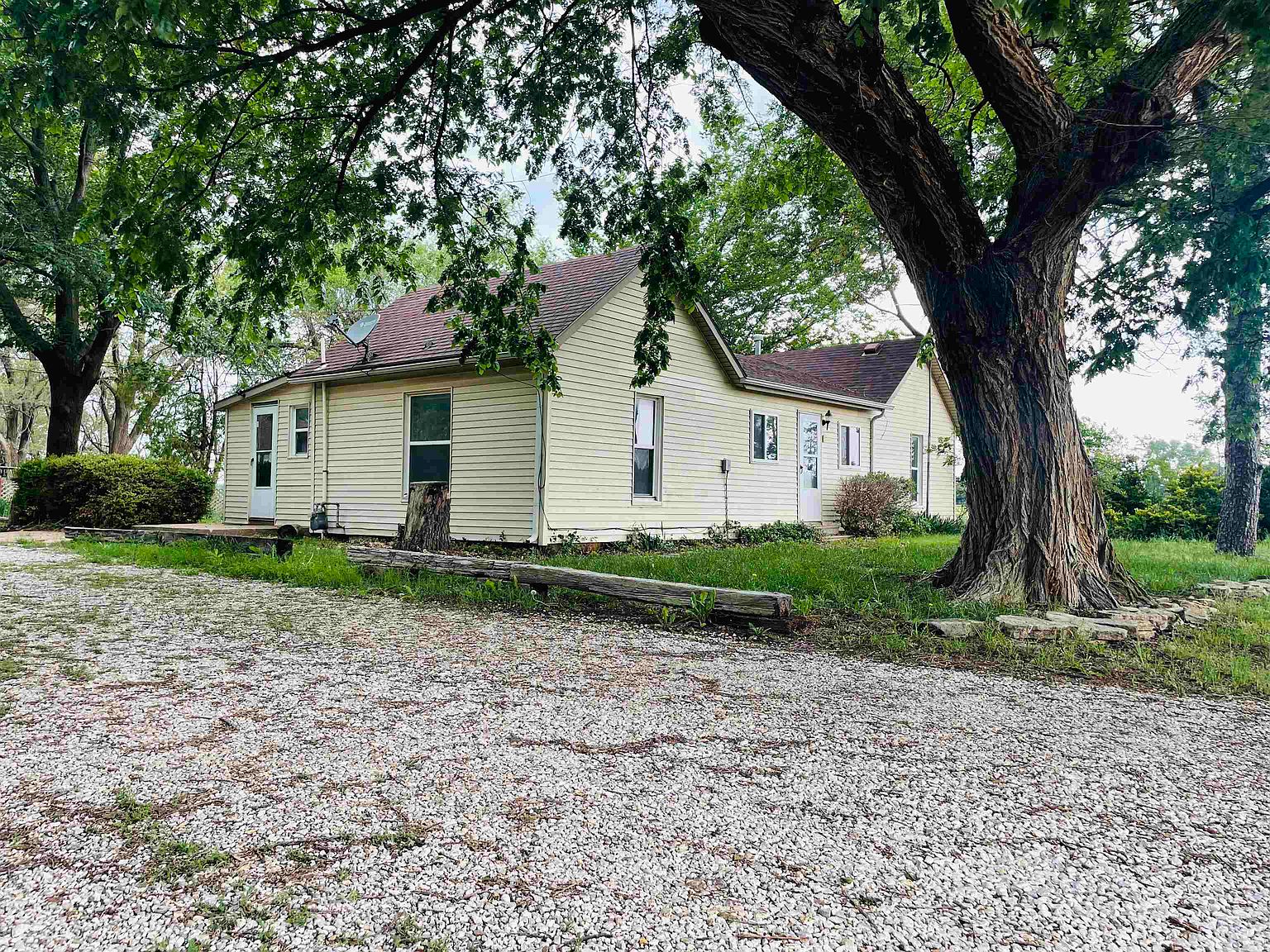 202 Central St, Harper, KS 67058 MLS 625768 Zillow