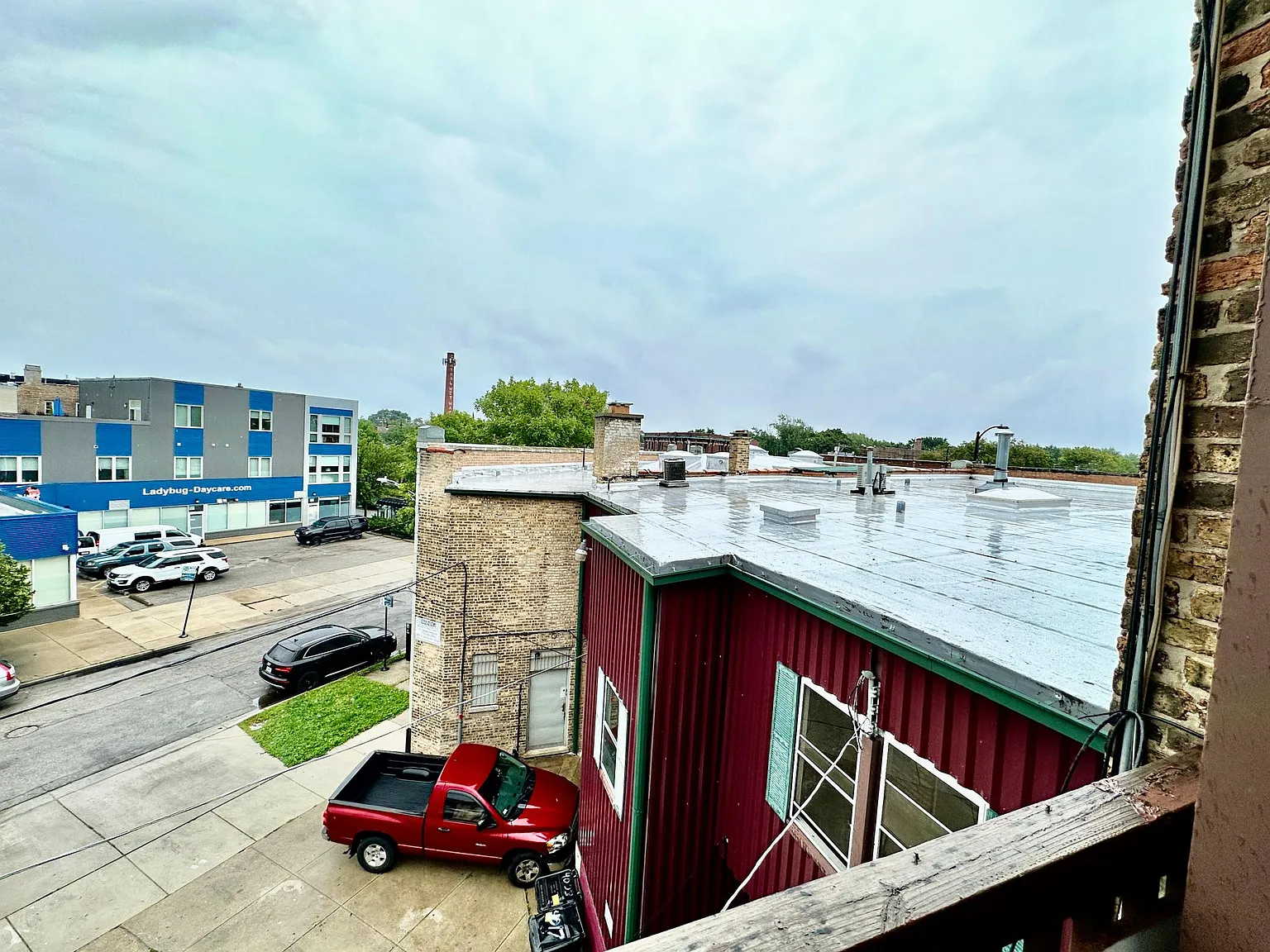 3 bed, 1500 sqft, $2,600 — Photo 4