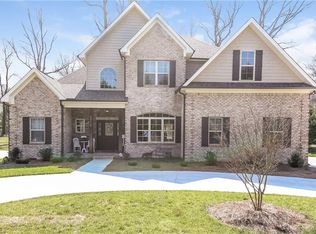3776 Guinevere Ln, Winston Salem, NC 27104