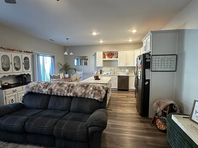 1580 S Topaz Dr — Photo 5
