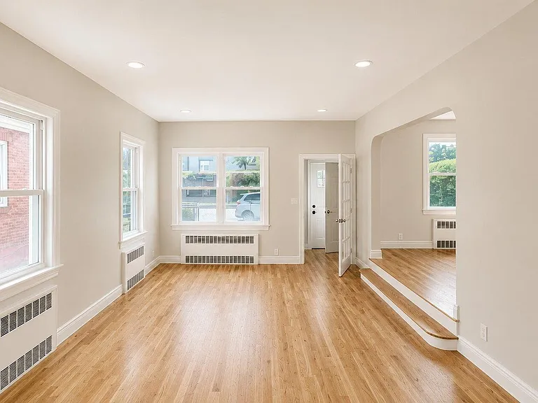 284 Beach 19th St #1 — Photo 2