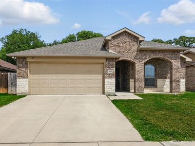 2900 Pacifico Way, Fort Worth, TX, 76111