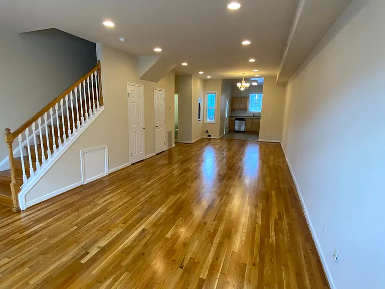 1512 W Cary St — Photo 33