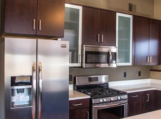 611-615 Sycamore - 201, Waterloo, IA 50703