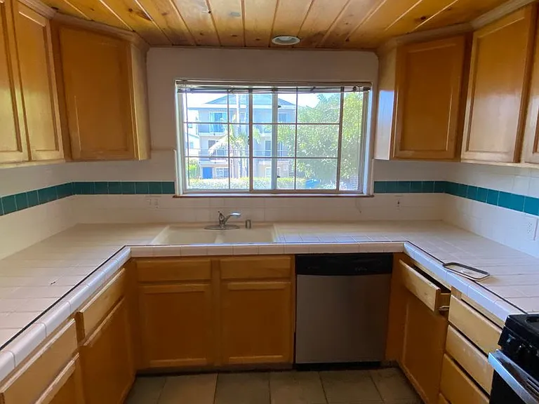 6535 El Nido Ln — Photo 7