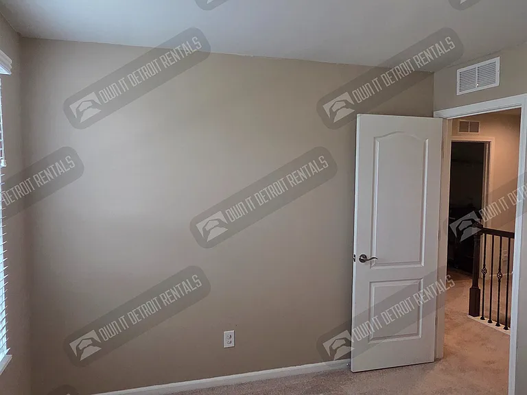 8151 Quincy Dr — Photo 24