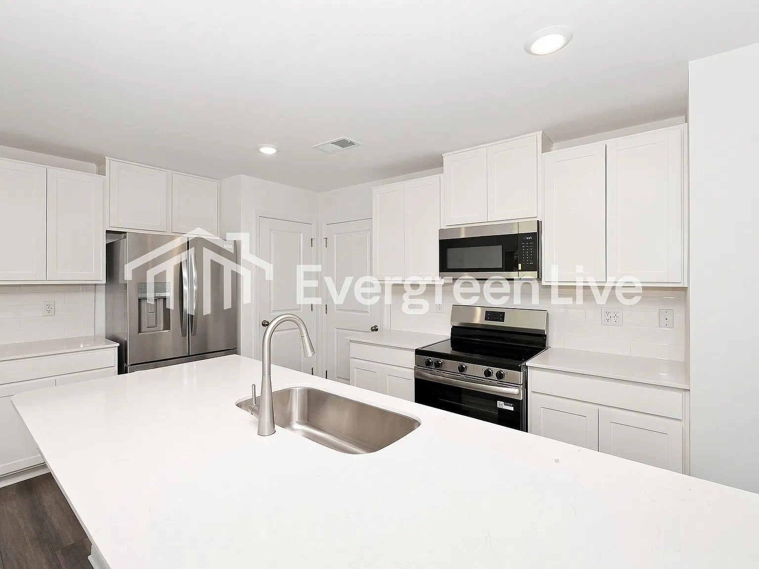 3 bed, 2.5 bath, 1665 sqft, $1,750 — Photo 4