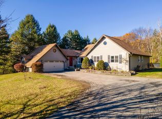 20 Mary View Dr, Wynantskill, NY 12198