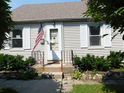 3267 S 6th St, Milwaukee, WI, 53215
