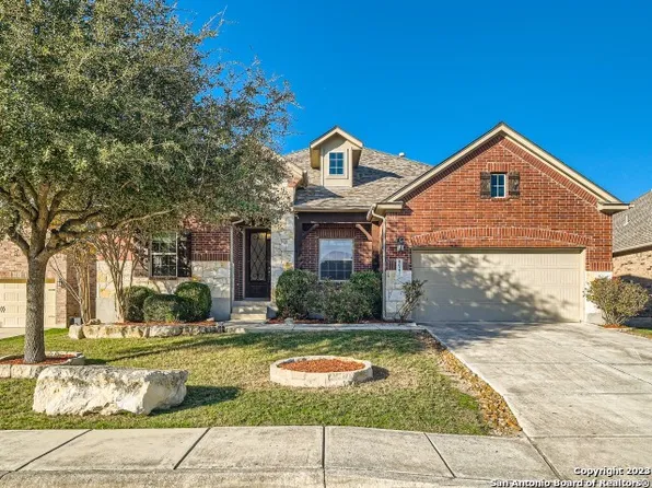 8627 SILENT CRK, San Antonio, TX 78255