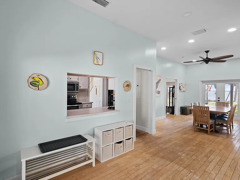 6789 S Indian River Dr — Photo 4