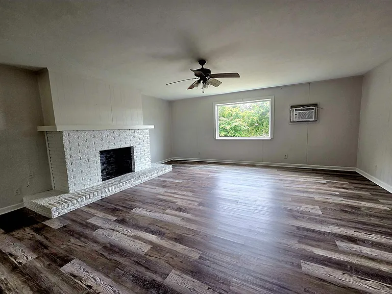404 Puckett Rd — Photo 7