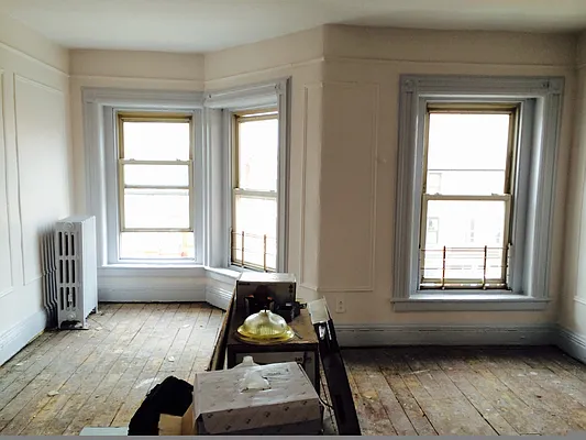 Rented by Bedford Realty USA Corp | media 6