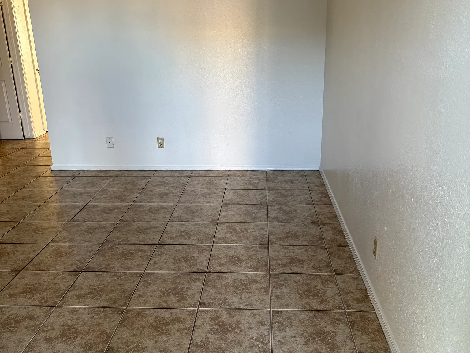 1653 River Gardens Dr — Photo 4