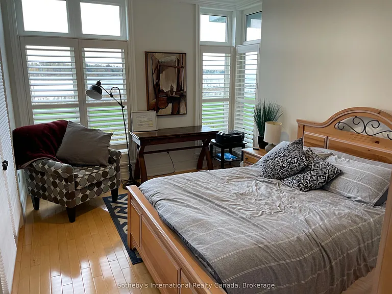 871 Suncrest Cir — Photo 13