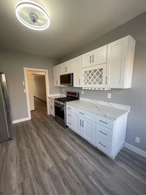 1240 N Hunter St — Photo 4