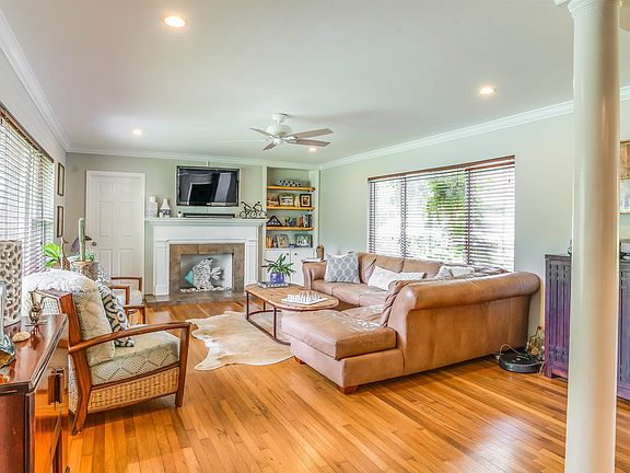 5th image of 1438 Mitchell Ave
