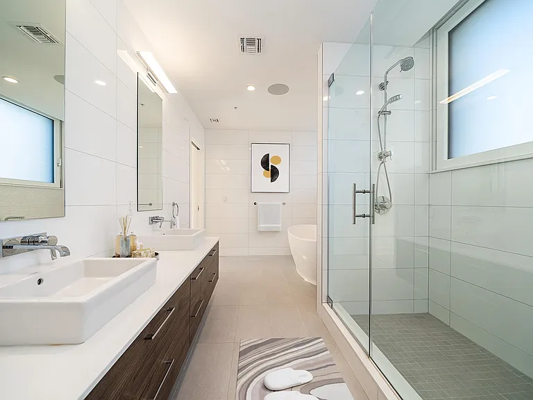 1024 Adams St #200 — Photo 7