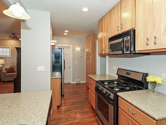 2nd image of 432 9th Ave