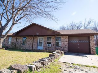 509 W Aubrey St, Pilot Point, TX 76258