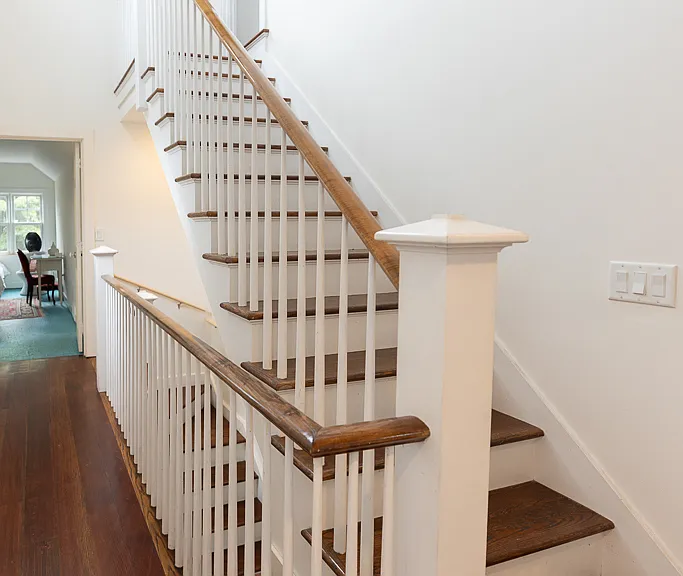 17 Agawam Ave — Photo 32