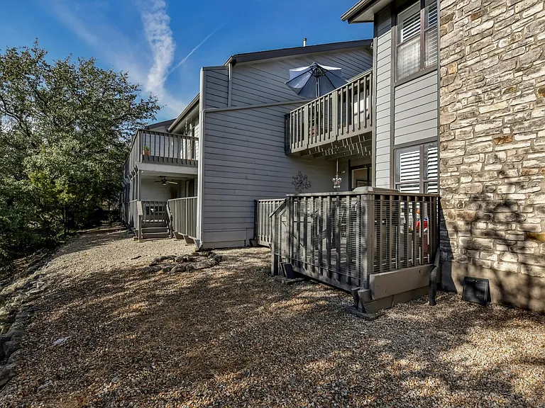 8911 Mount Bartlett Dr — Photo 20