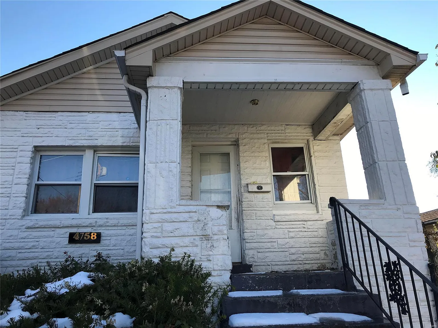 4758 Highland Ave photo 1