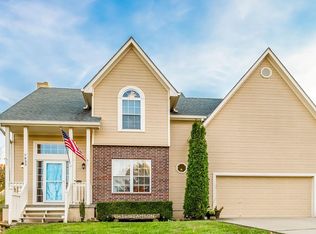 7833 Darnell St, Lenexa, KS 66216