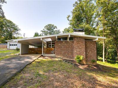 100 Heppel Rd, North Chesterfield, VA, 23236