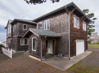 3774 Pacific Ave, Cannon Beach, OR 97110
