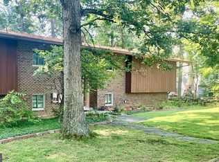 11823 Falls Rd, Potomac, MD 20854