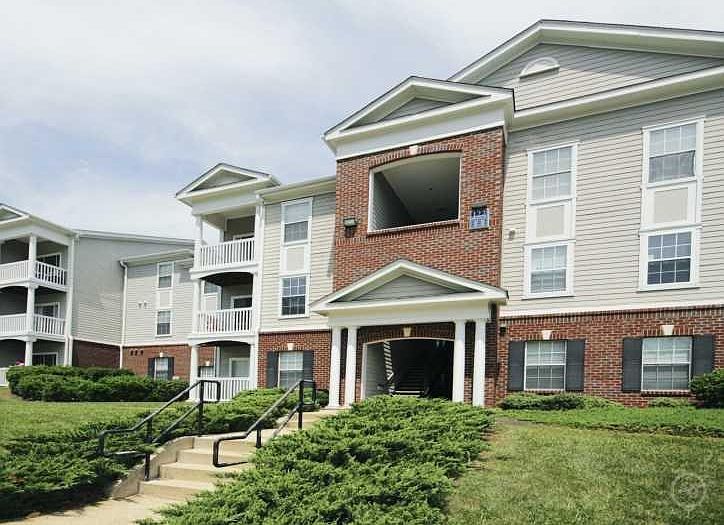 2nd image of 177 Yellowstone Dr APT 305