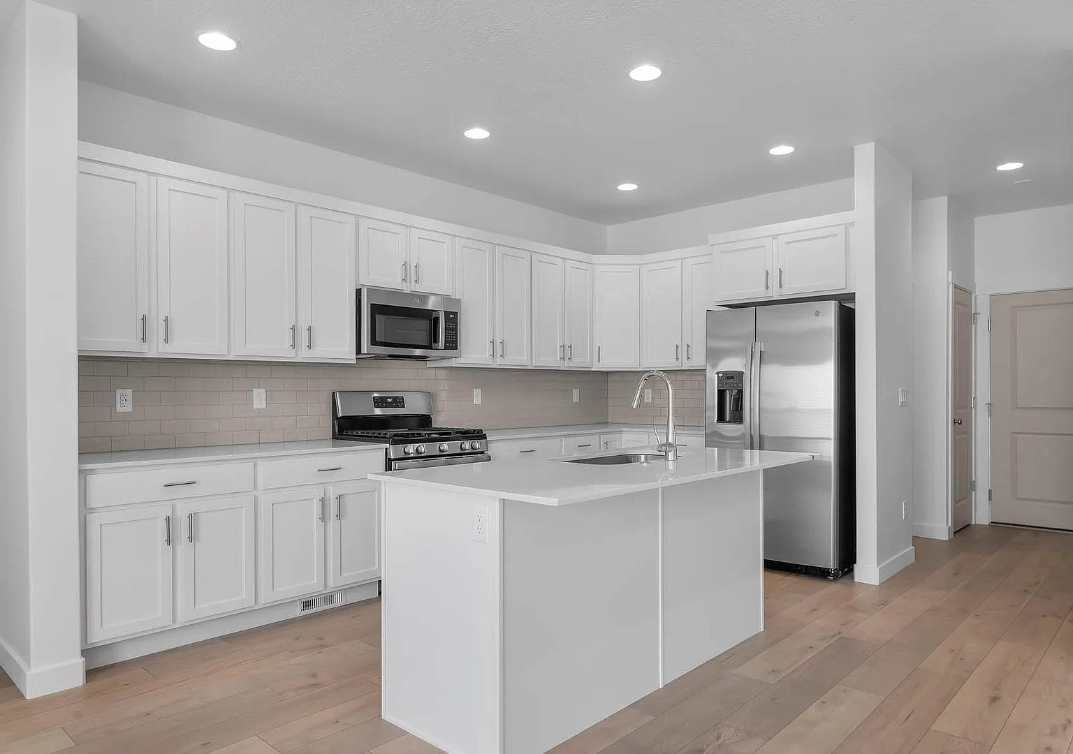 Move-In Now For $5,000 Off: Brand New 4-Bed, 2.5-Bath Townhome — Photo 1