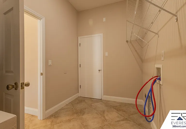 14 Lysander Ln — Photo 33