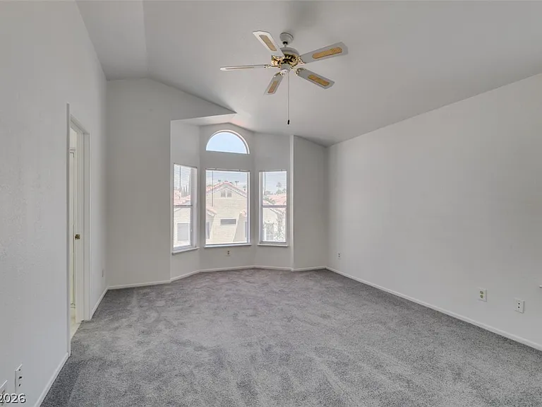 9712 Peacock Hill Cir — Photo 49
