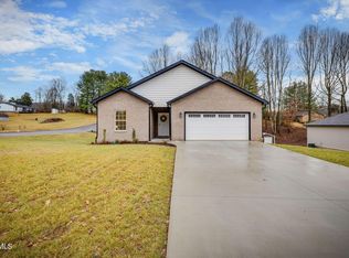 424 Kilkenny Rd, Kingsport, TN 37664